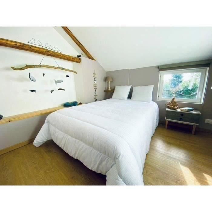 DODO temperate duvet 240x260 cm - 2 people - Anti-bug, anti-mite protection - 300G/m² - White - Made