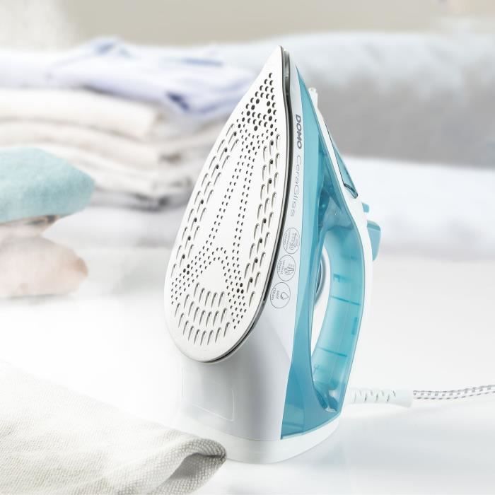 Steam iron - DOMO - DO7060S CeraGliss - 2400 W - 40 g/min - 320 ml - Blue / White