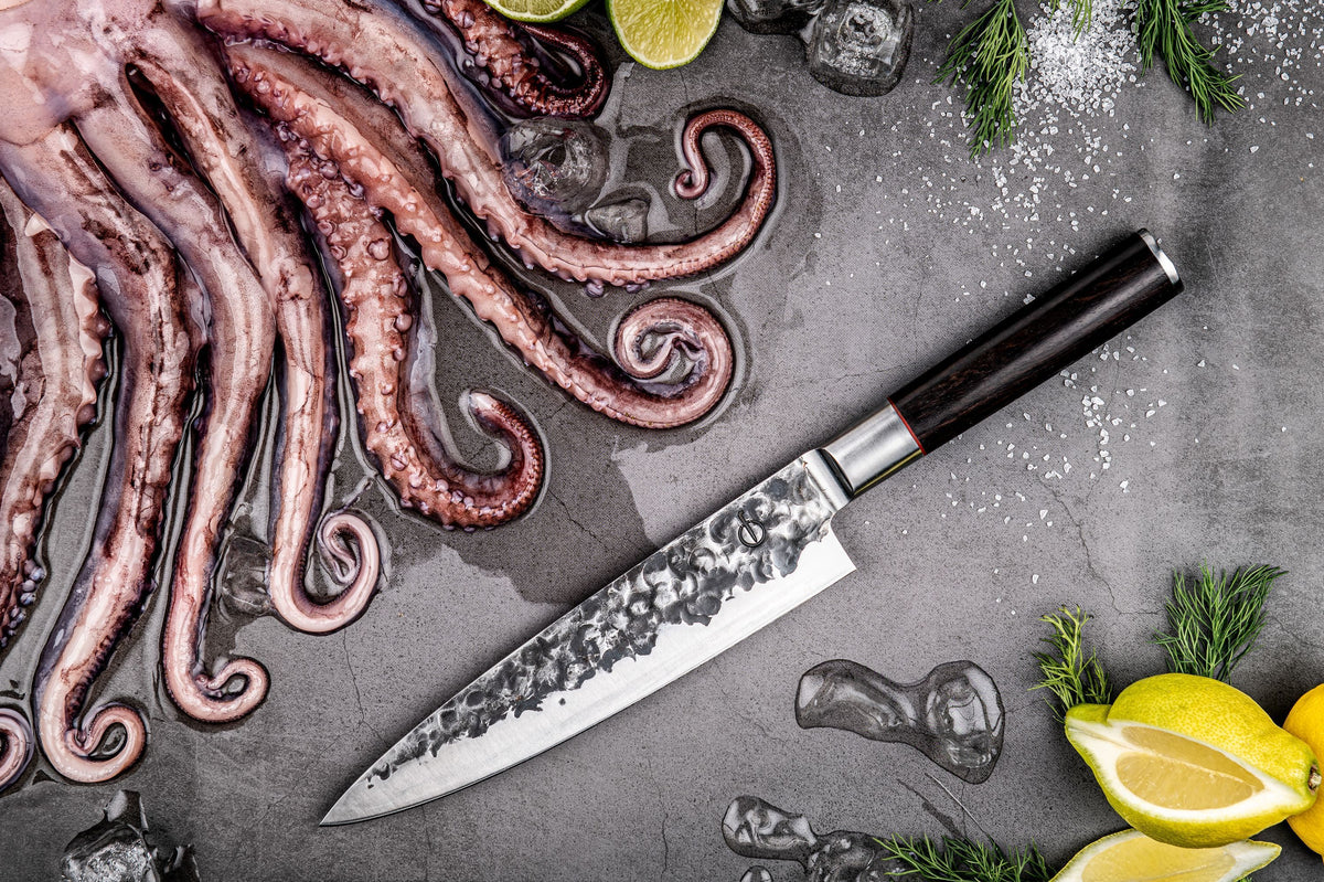 Kochmesser  GESCHMIEDET  SEBRA  Japanischer 440C-Stahl  Griff aus Dalbergia-Holz  L 20,5 cm