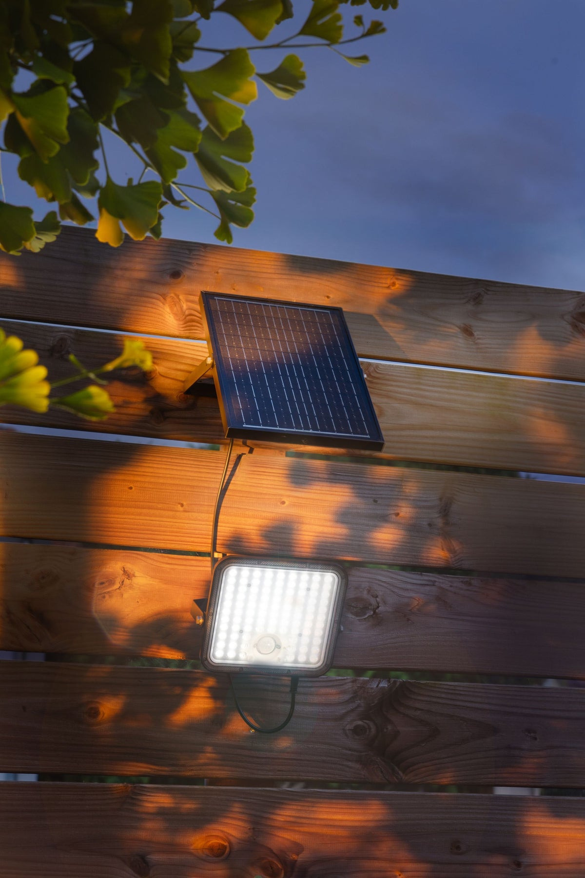Solar-LED-Flutlicht  GALIX  G2612  2000 Lumen  Bewegungsmelder und Fernbedienung