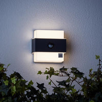 ARCHIE Outdoor wall light, with sensor - integrated LED 7W