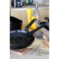 Frying pan - MENASTYL - 6020638 - Forged aluminum - 28 cm - Black - Suitable for all hobs including 